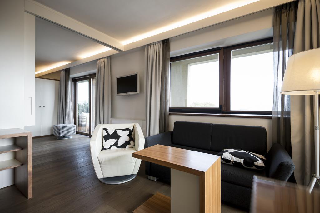 Designhotel Gius La Residenza Кальдаро Экстерьер фото